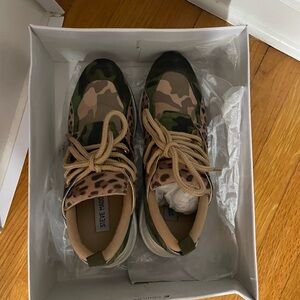 Steve Madden Earthy Tones Sneakers